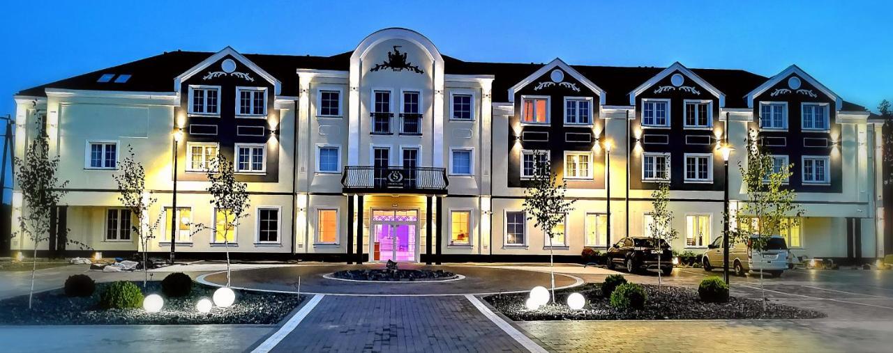 Hotel Sevilla Gold Leczeszyce エクステリア 写真
